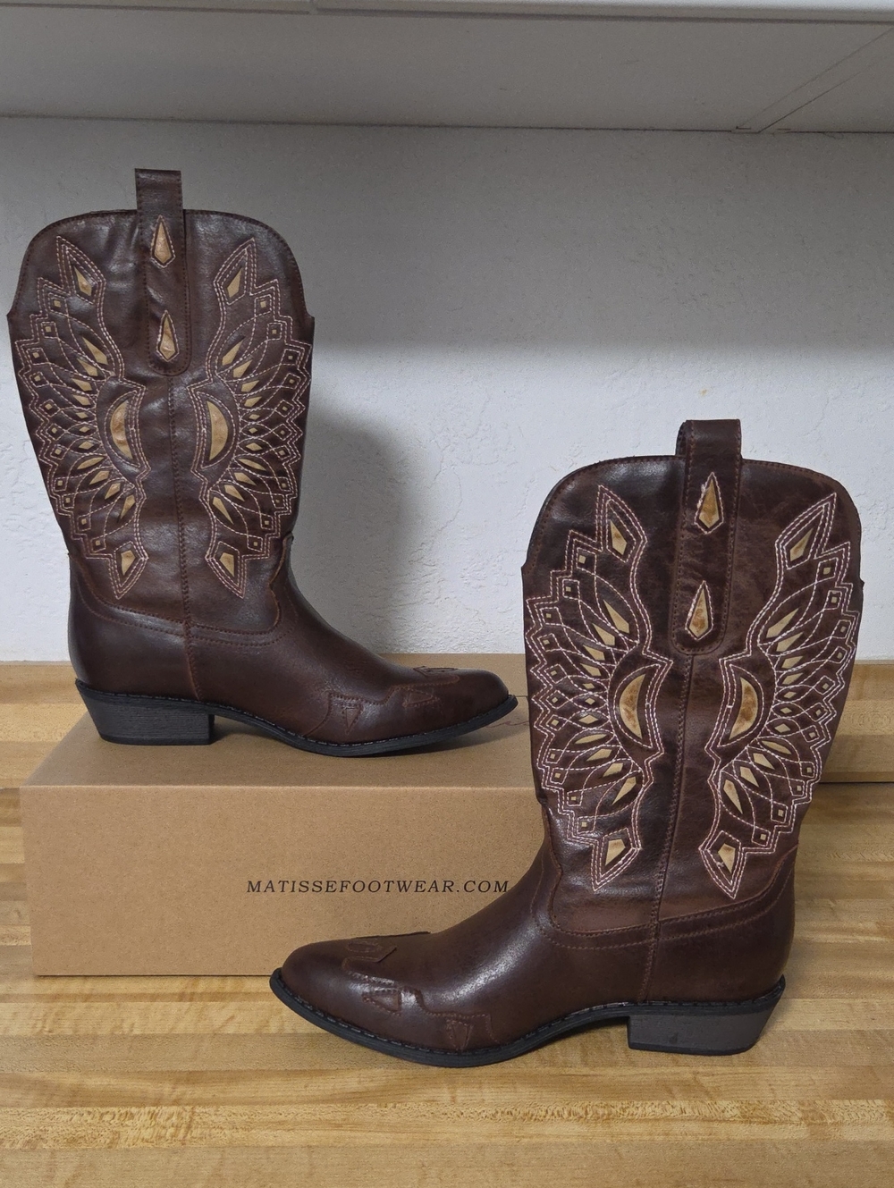 NWT "Coconuts By Matisse" Bandalero Western Boots Woman's Size 6.5M or 10M